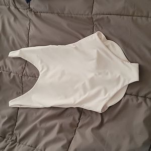 Londre Minimalist One Piece, size small